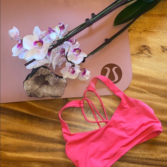 🙏 Lululemon Free To Be Bra H2O - Picture 1 of 4